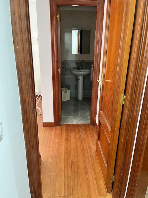 Piso Acogedor Y Centrico Appartement Santoña Buitenkant foto