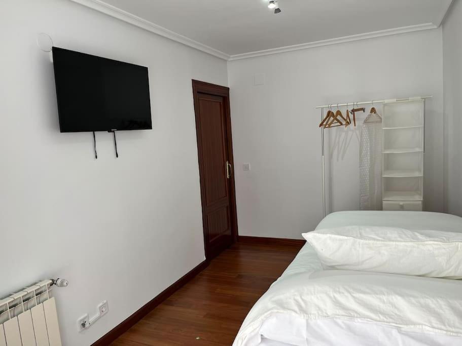 Piso Acogedor Y Centrico Appartement Santoña Buitenkant foto