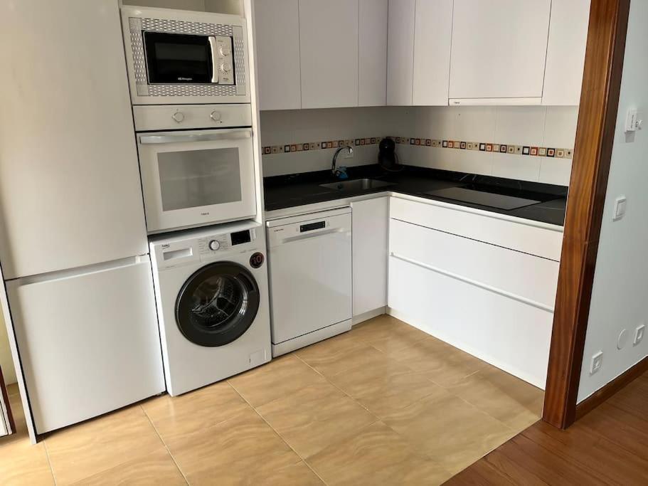 Piso Acogedor Y Centrico Appartement Santoña Buitenkant foto