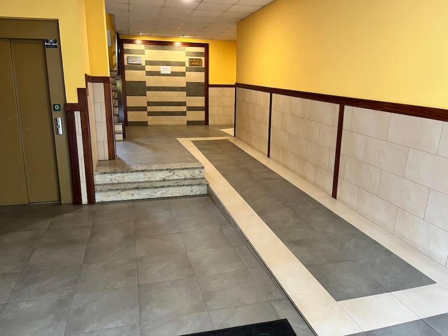 Piso Acogedor Y Centrico Appartement Santoña Buitenkant foto